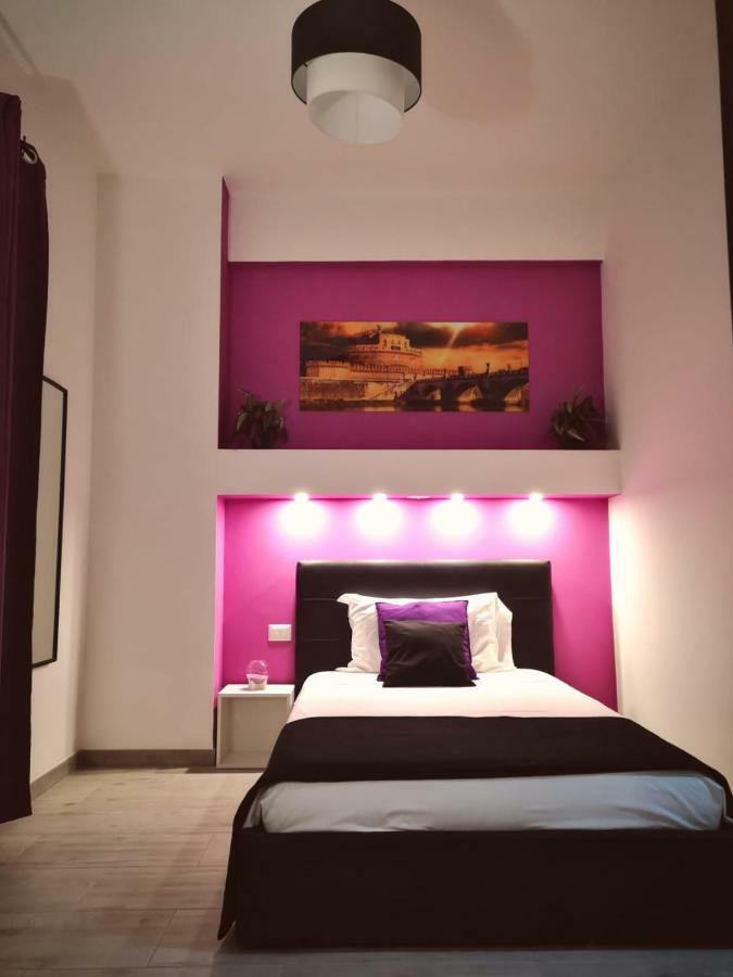 The Royals Hotel Rome Bilik gambar